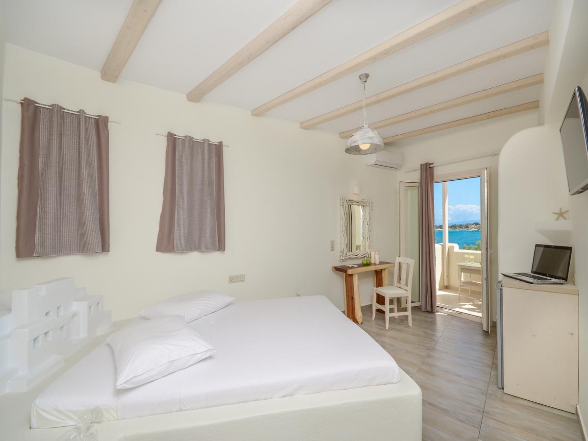 Angel Suites Agia Anna  Esterno foto